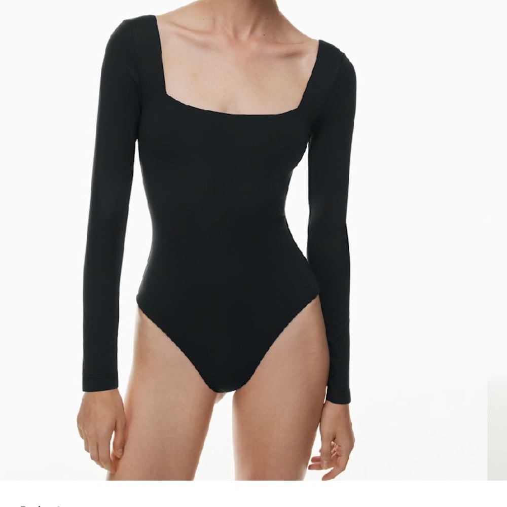 Aritzia Babaton contour Long Sleeve square neck Bodysuit w thong cut bottom. XS